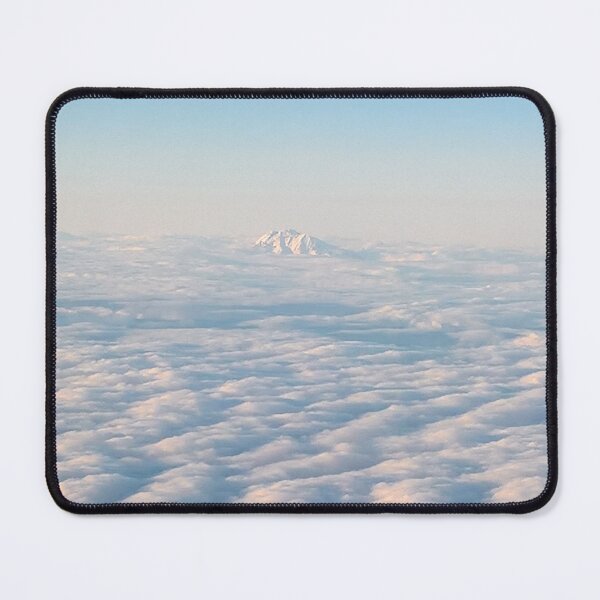 Artikelvorschau, Mount Hood, Oregon, schwebt in den Wolken entworfen und verkauft von Naturallyzen.