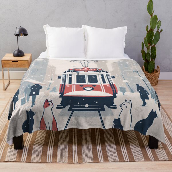 Artikelvorschau, Istanbuler Katzen und die historische Straßenbahn im Schnee – Flat Art entworfen und verkauft von Ascend777.