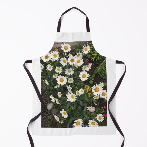 Item preview, Daisies designed and sold by Leanne Ramnarine.