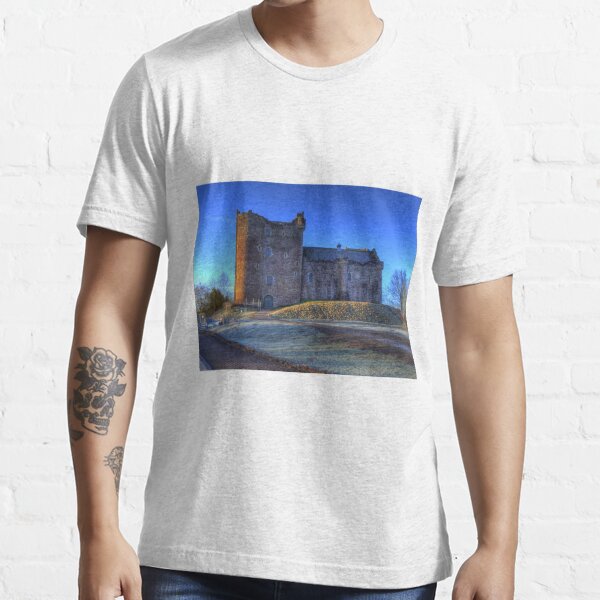 Doune Castle , Scotland Essential T-Shirt