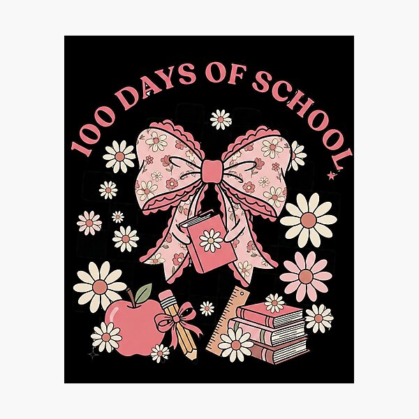 Aperçu de l'œuvre T-shirt « 100 jours d'école », Sweat-shirt « 100 jours à faire des trucs de prof », Joyeux 100e jour d'école !, T-shirt pour fêter les 100 jours d'école, Cadeau pour prof créée et vendue par THREE LITTLE BEANS.