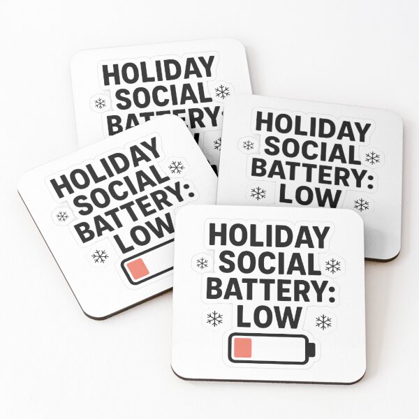 Artikelvorschau, Soziale Energie im Urlaub niedrig – Lustiger Weihnachtsaufkleber für Introvertierte entworfen und verkauft von Power Within Prints.