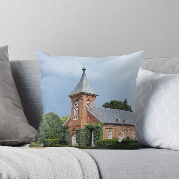 Item preview, Capilla universitaria antes de la tormenta designed and sold by ChatStroh.