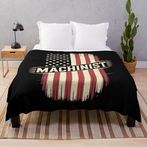 Aperçu de l'œuvre Ingénieur machiniste américain, machiniste spécialisé dans le drapeau américain créée et vendue par duolastgend.