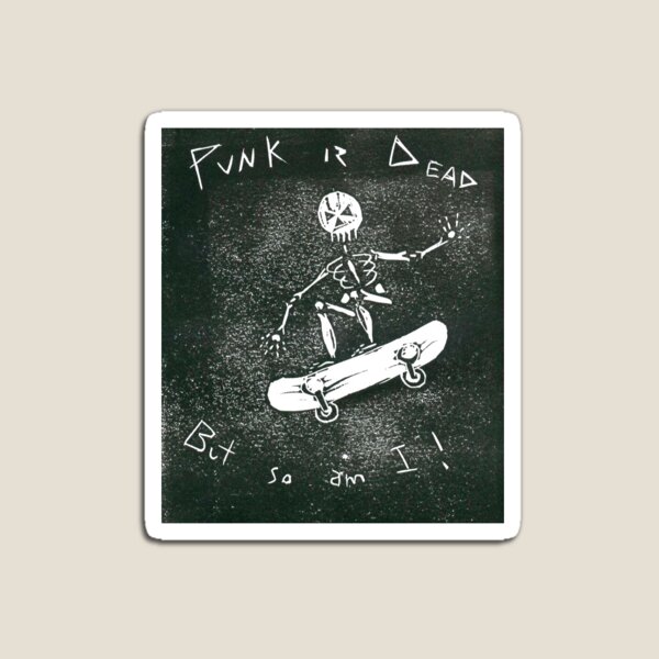 Punk is dead Magnet