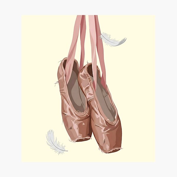 Aperçu de l'œuvre Chaussons de pointe de ballet vintage – Design élégant inspiré des ballerines créée et vendue par Imaginationbeyond.