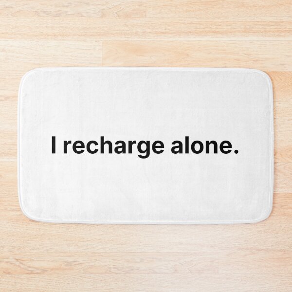 Item preview, Me recargo solo – Cita minimalista del introvertido designed and sold by Low Social Battery Club.