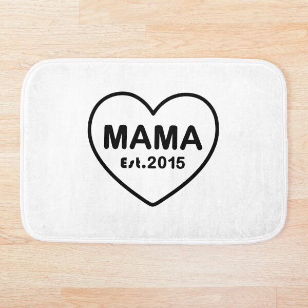 Artikelvorschau, Mama Est. 2015 Minimalistische Typografie | Geschenkideen für Mütter entworfen und verkauft von ColorNestStudio.