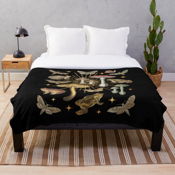 Item preview, Rana hongo mariposa Cottagecore designed and sold by pradasdemtrep.