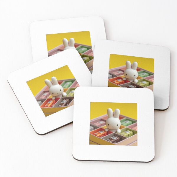 Artikelvorschau, Miffy in einer Bonbonbox entworfen und verkauft von justgivemeamoment.