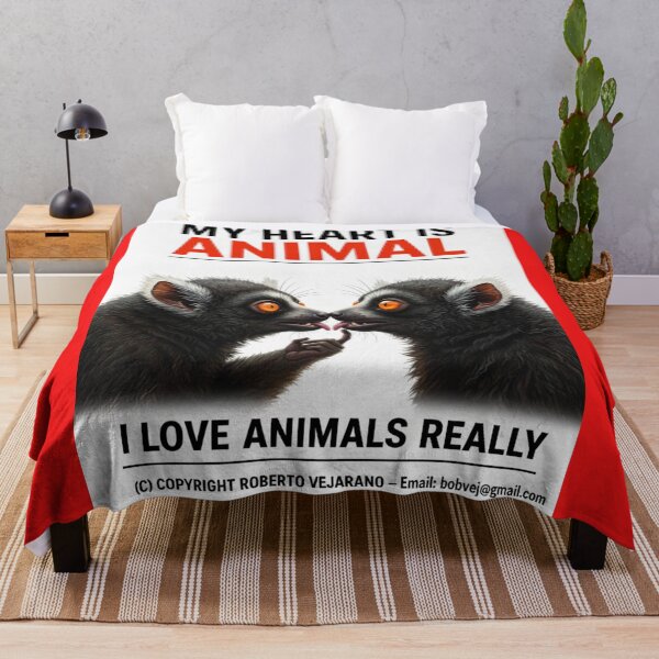 Item preview, KISS AYE AYE   ZOOMAGICPUZZLE, 8K designed and sold by ANIMALS IN LOVE - T- SHIRTS - Zoomagic Puzzle.