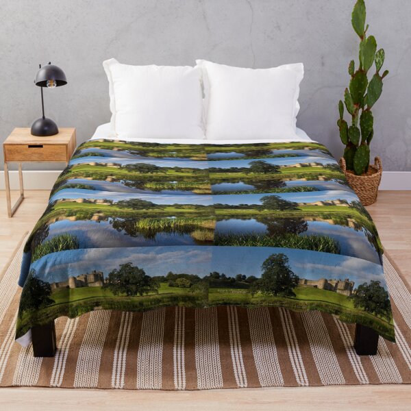 Item preview, Alnwick Castle in Northumberland - Panorama designed and sold by Violaman.