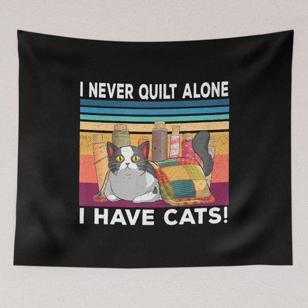 Aperçu de l'œuvre Je ne fais jamais de quilting seule, j'ai des chats. Quilting humoristique avec des chats. créée et vendue par caiknelinex.