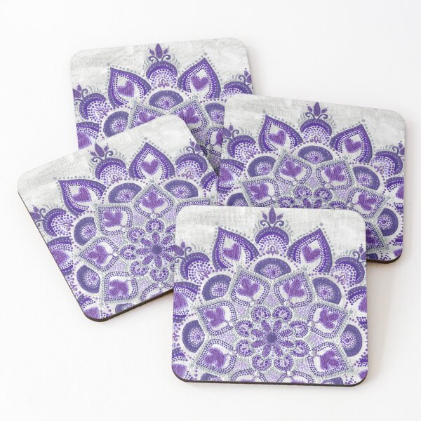 Artikelvorschau, Lila-silbernes und perlmuttweißes Mandala 1 von 2 entworfen und verkauft von Dreamweaver Mandalas.