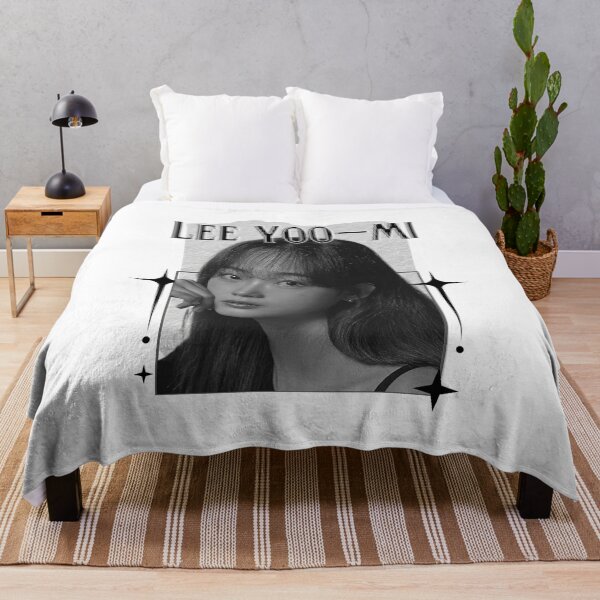 Item preview, Lee Yoo-mi (이유미) Korean actress South Korean celebrity K-drama star Korean film Scrapbook Collage Cozy Y2K Vintage Design designed and sold by HELL0WBELLO.