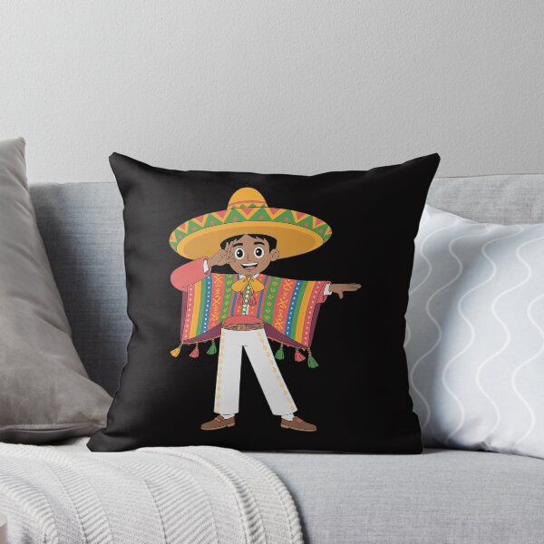 Artikelvorschau, Mexikanischer Junge, der Poncho Cinco de Mayo betupft entworfen und verkauft von jewellmeyers.