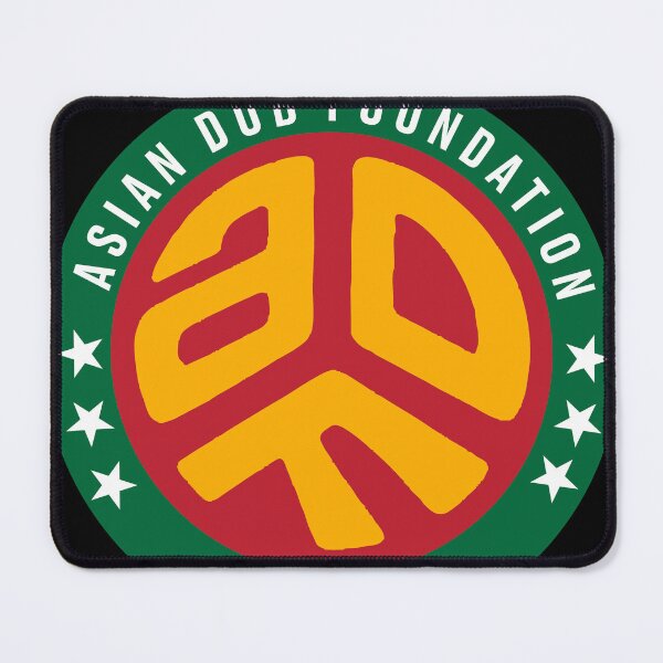 Aperçu de l'œuvre T-shirt à emblème circulaire de l'activiste de la Fondation Asian Dub 1994 créée et vendue par EvulAtheng Designs.