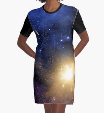 Fantasie-himmlischer Galaxie-Raum T-Shirt Kleid