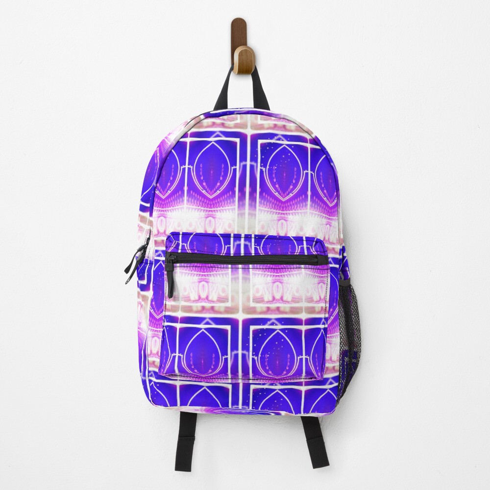 Vista previa del artículo con la obra «Mochila», diseñado y vendido por ThreadsForNaked.