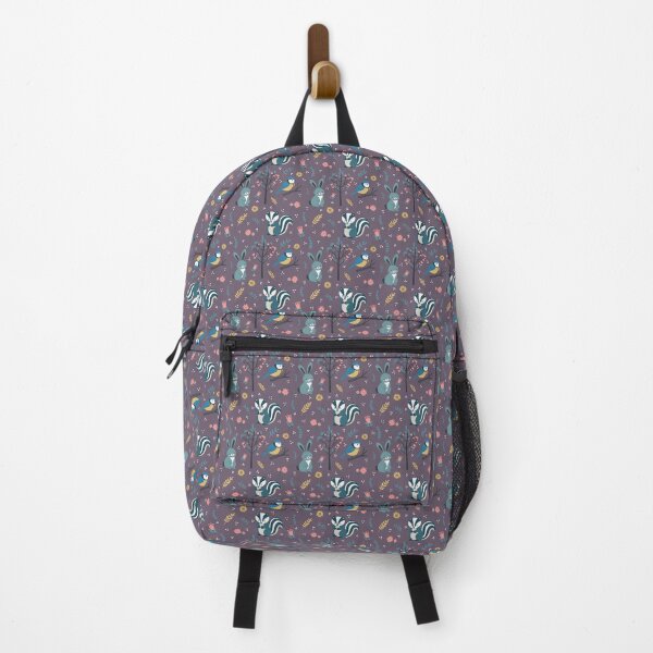 Artikelvorschau, Nahtloses Muster mit niedlichen Waldtieren – Hase, Blaumeise und Dachs mit Laub in Lila entworfen und verkauft von WildLakePatterns.