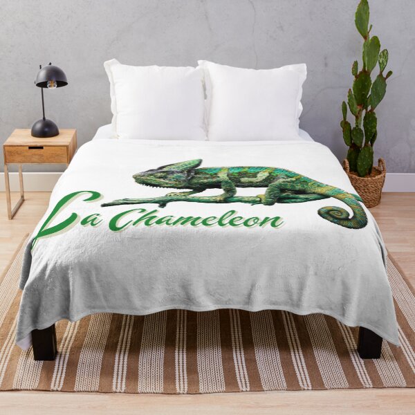 Item preview, La Chameleon – Green Chameleon Minimal Logo designed and sold by Dotadoari.