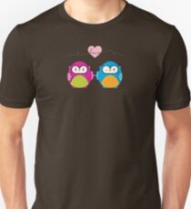 OWLS IN LOVE :: bright Unisex T-Shirt