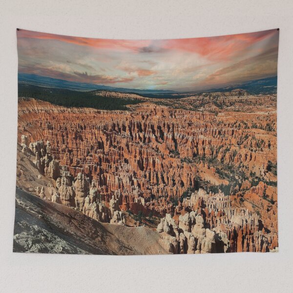 Artikelvorschau, Bryce Canyon National Park – Majestätische Hoodoos bei Sonnenuntergang entworfen und verkauft von Mauswohn.