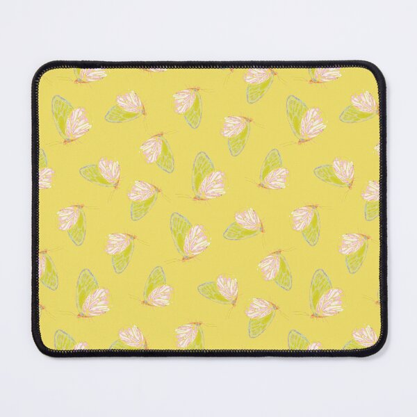 Aperçu de l'œuvre Papillon pastel onirique vu de profil - Senja Wings RR13 Jaune créée et vendue par HueyDesign.
