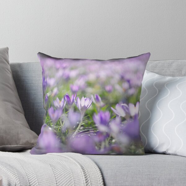 Aperçu de l'œuvre fleurs de crocus créée et vendue par Alisonchambers2.
