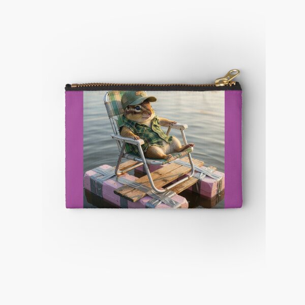 Aperçu de l'œuvre Un écureuil se détend sur son bateau ponton fait maison créée et vendue par Tridentulus.
