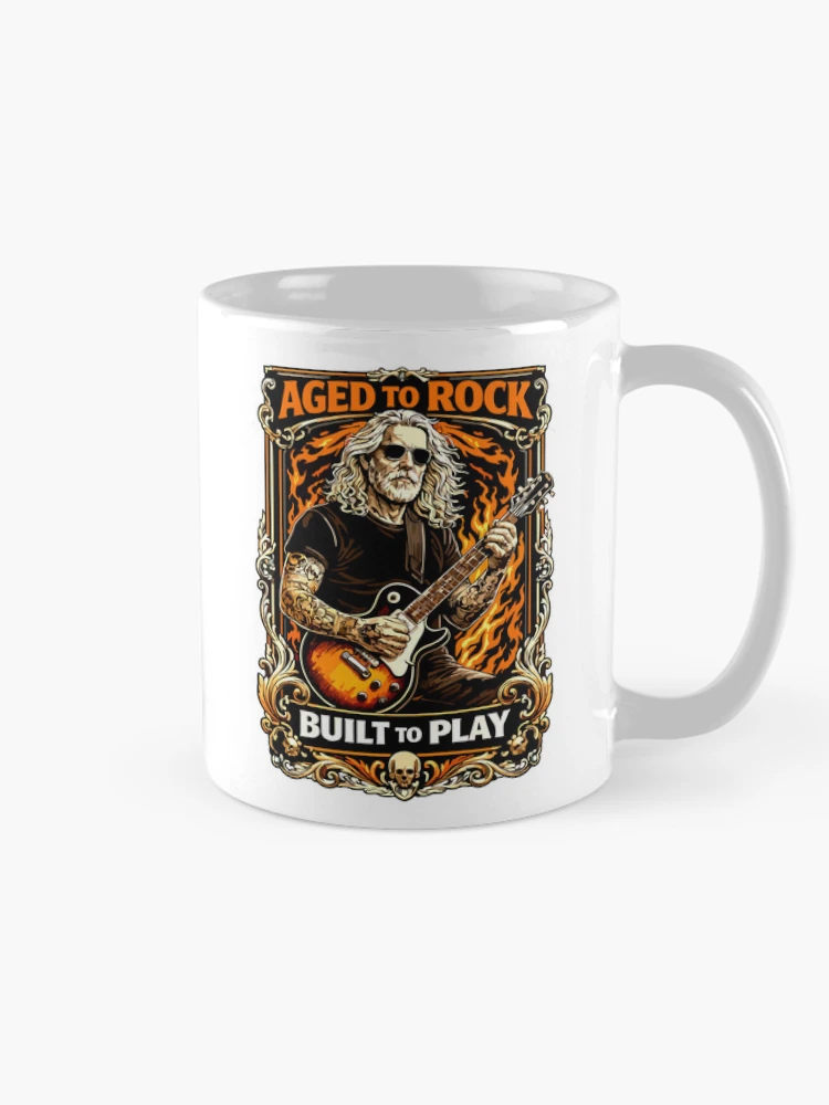 Aperçu 3 sur 6. Mug à café avec l'œuvre The Old Rocker créée et vendue par Remy490.