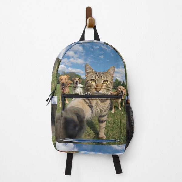 Artikelvorschau, Neugierige Katze und glückliche Hunde unter strahlend blauem Himmel entworfen und verkauft von PixelVibe782.