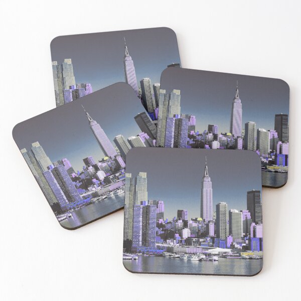 Aperçu de l'œuvre Skyline de New York – Art minimaliste du voyage urbain créée et vendue par DiscOver<3.