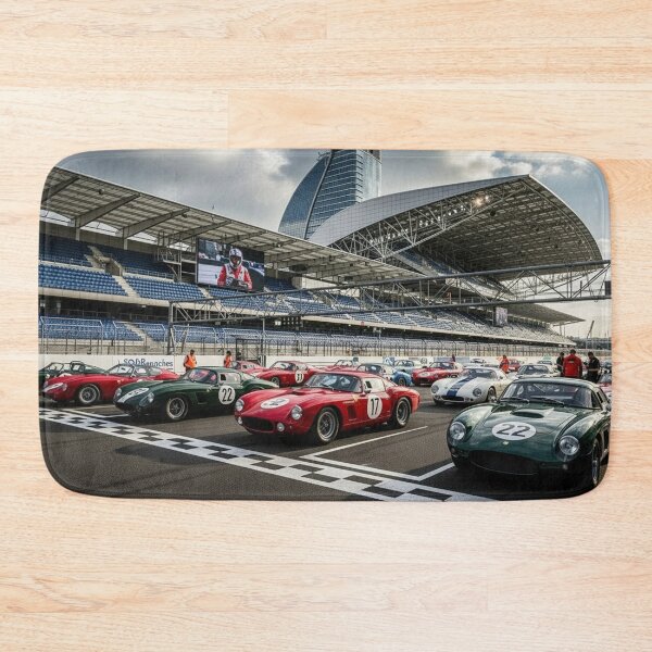 Item preview, preparing for the vintage car race designed and sold by Losancestros.