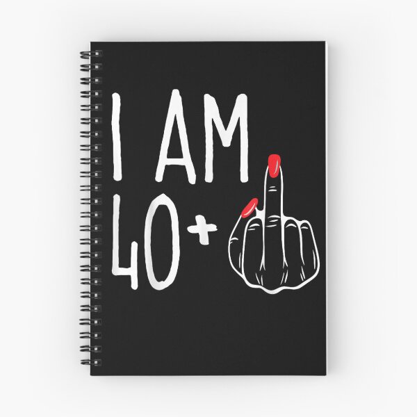 Artikelvorschau, Geburtstagsdesign „Ich bin 40+“ – Kräftige Linienzeichnung zum Meilenstein des Lebens entworfen und verkauft von Wear the Art.
