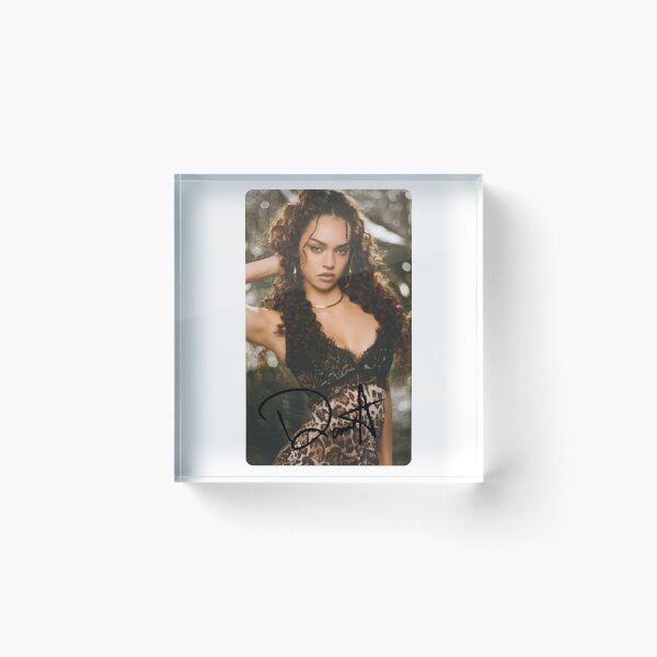 Item preview, photocard daniela poka pc signature collection designed and sold by losgalacti.
