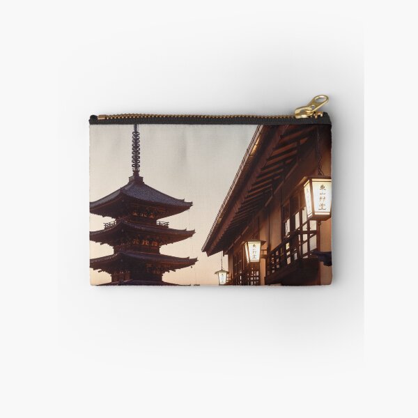 Item preview, Yasaka Pagoda designed and sold by David Bowman.