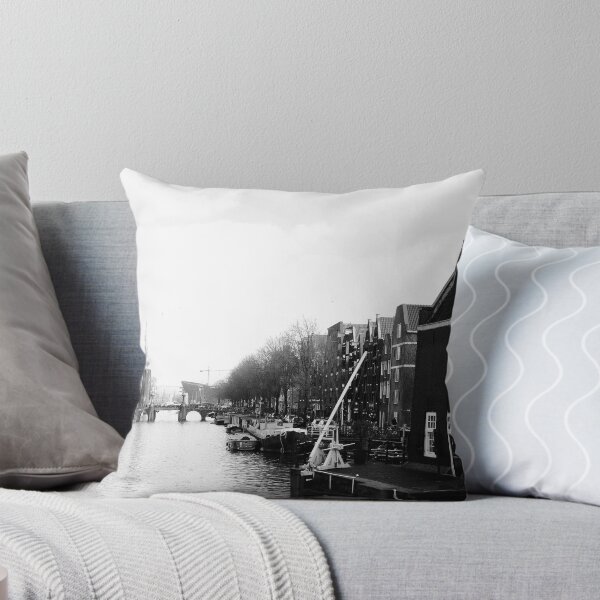 Artikelvorschau, Amsterdam, Oude Schans mit dem Montelbaan-Turm und der Sluyswacht. entworfen und verkauft von Amsterdam-Pan.