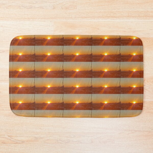 Artikelvorschau, Hudson River Sonnenuntergang Fotografie Karten Drucke Aufkleber Gelb Orange NYC Foto Wandkunst Design Redbubble Shop entworfen und verkauft von Saritas Boutique Shop.