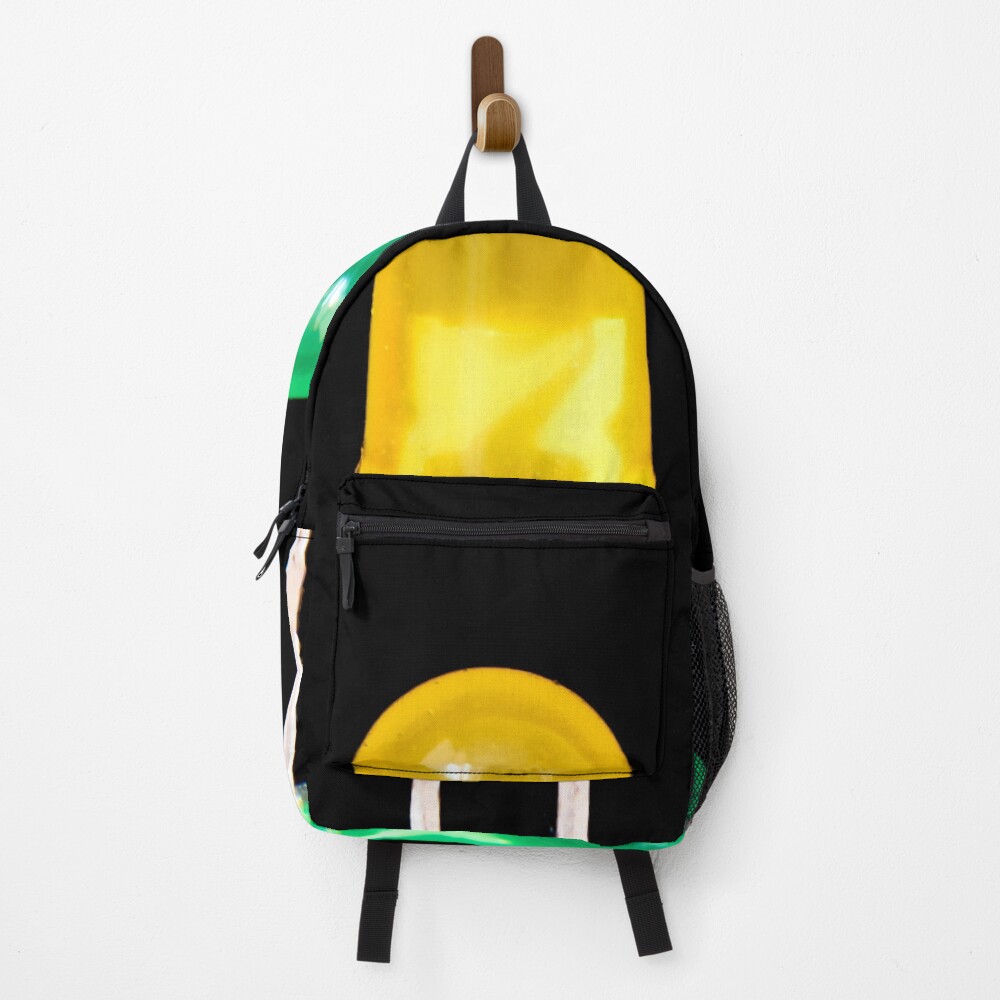 Vista previa del artículo con la obra «Mochila», diseñado y vendido por IgorKovalenko.