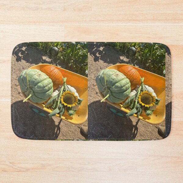 Artikelvorschau, Kürbisbeet-Blumenpflanzen, grün, gelb, orange, Herbst-Socken-Aufkleber, Wandbilder, Magnetkarten, Handyhüllen, Redbubble-Shop entworfen und verkauft von Saritas Boutique Shop.