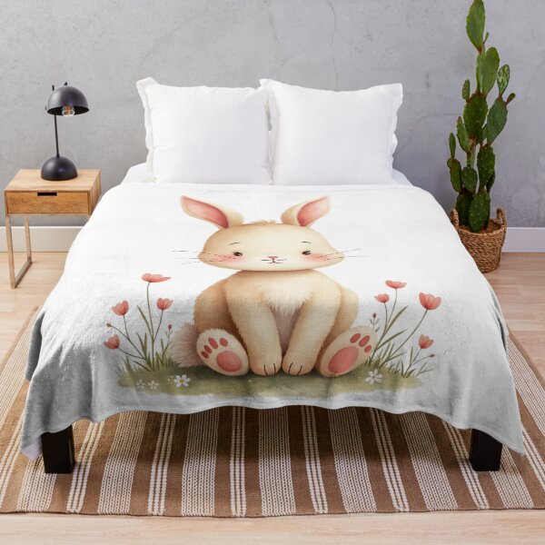 Aperçu de l'œuvre Lapin assis mignon – Illustration douce pour chambre d'enfant sur le thème de la forêt créée et vendue par StudioWhitworth.