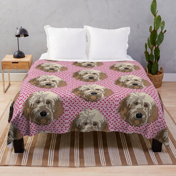Artikelvorschau, Goldendoodle-Valentinstagsmuster entworfen und verkauft von LeahcarsArt.
