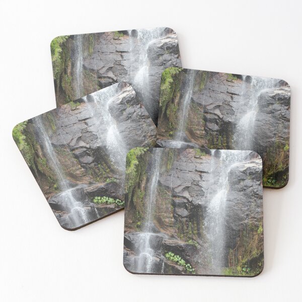 Artikelvorschau, Ruhe und Gelassenheit am Cooktown-Wasserfall entworfen und verkauft von Quiet Bloom Co.