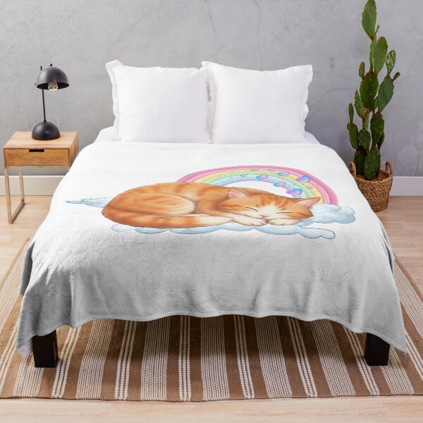 Artikelvorschau, Schlafende getigerte Katze – Orangefarbene Katze schläft auf einer Wolke mit Regenbogen und Herzen entworfen und verkauft von Love3Happy.