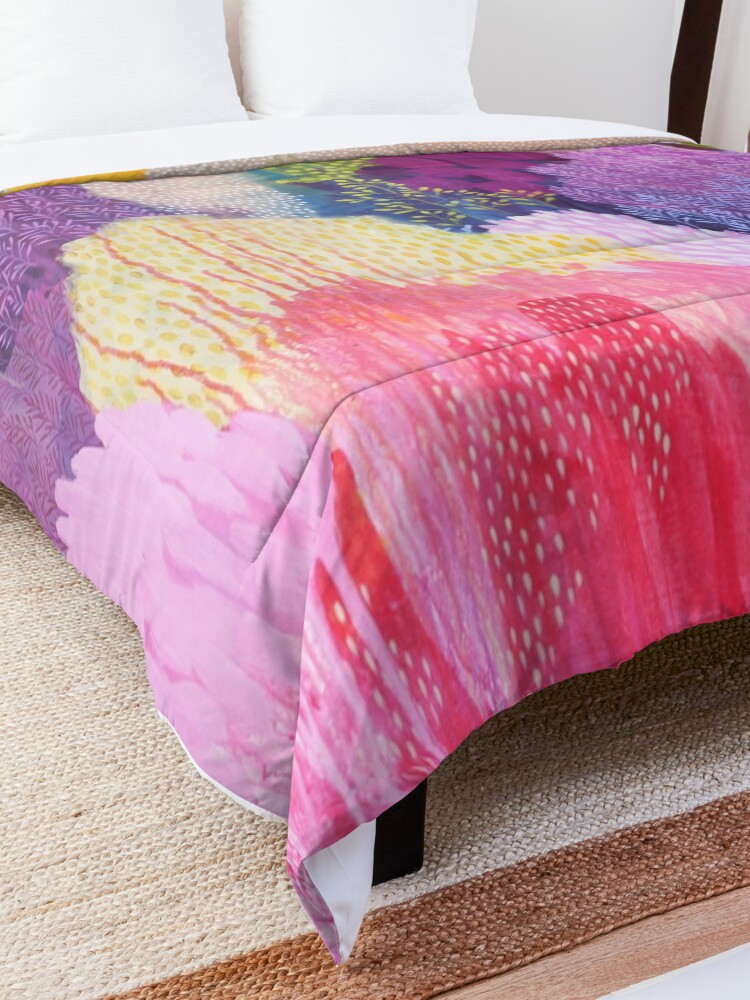 Alternate view of Summer Haze Comforter