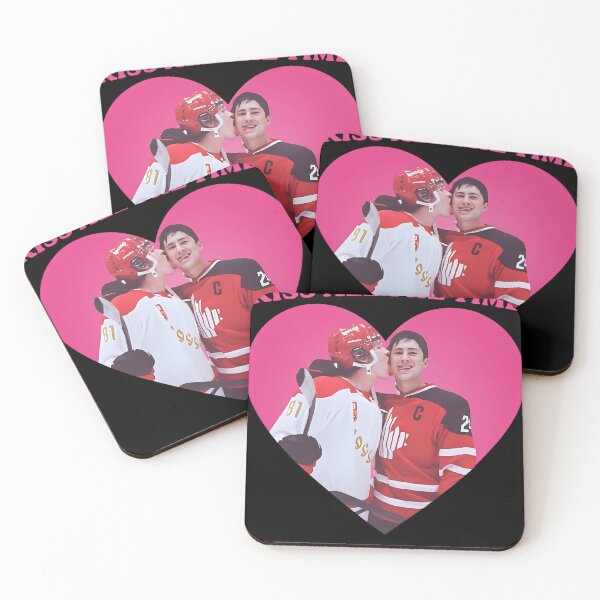 Artikelvorschau, Kiss All The Time Ilya Shane Pink entworfen und verkauft von DianneShelton.