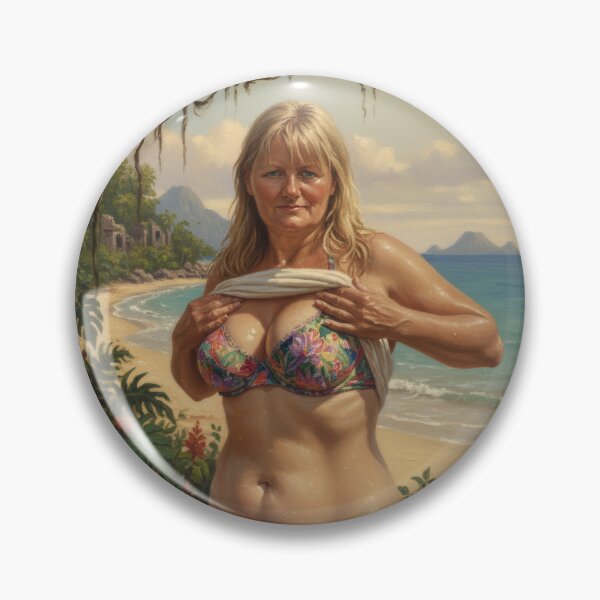 Artikelvorschau, Madura rot mit einem sehr attraktiven... Bikini. entworfen und verkauft von Chubby Chase.