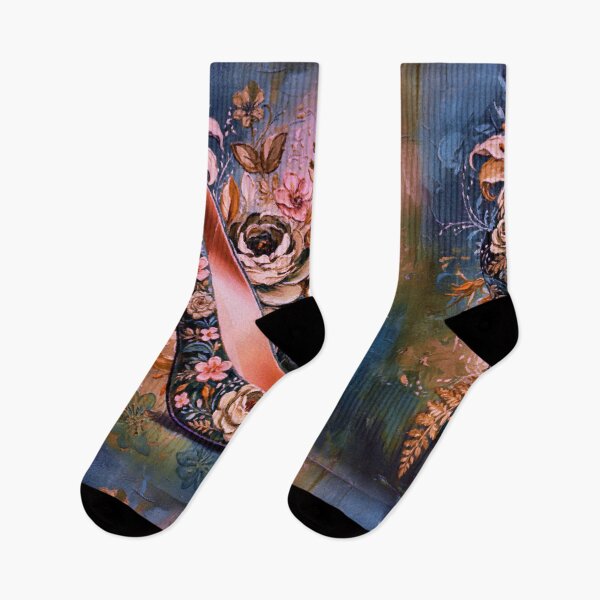 Artikelvorschau, Blumenbesetzter High Heel mit Blüten entworfen und verkauft von Natalie Holland.