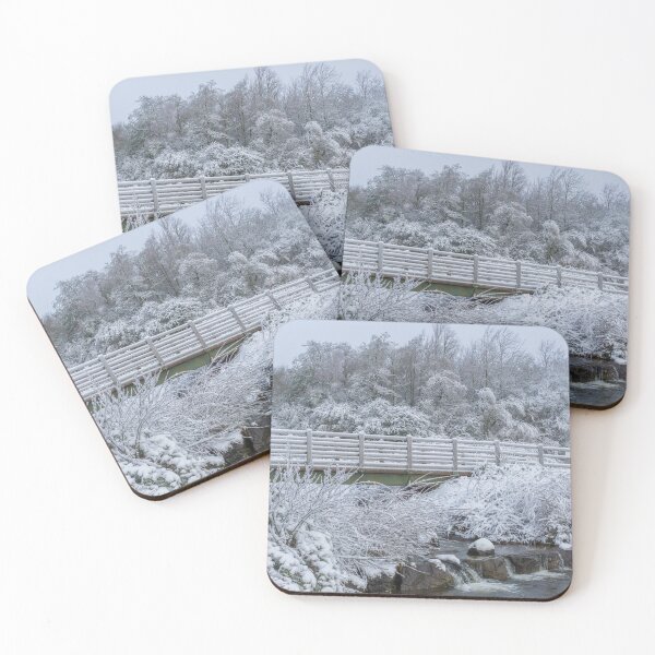 Artikelvorschau, Schnee am Garn Lakes, Blaenavon entworfen und verkauft von sjbaldwin.